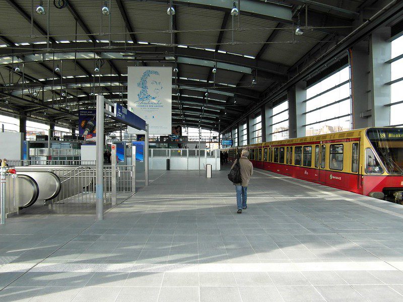 Iraqi Convict Stabs Man at Berlin Train Station