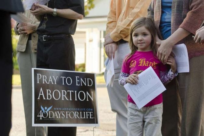 Northern Ireland: Push for Ban on ‘Intimidating’ Prayer Outside Abortion Clinics