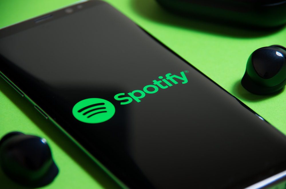 Spotify Choses its Most Successful Podcast over Neil Young’s Music