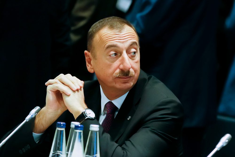EU Gas Agreement with Azerbaijan Denounced by French Politicians