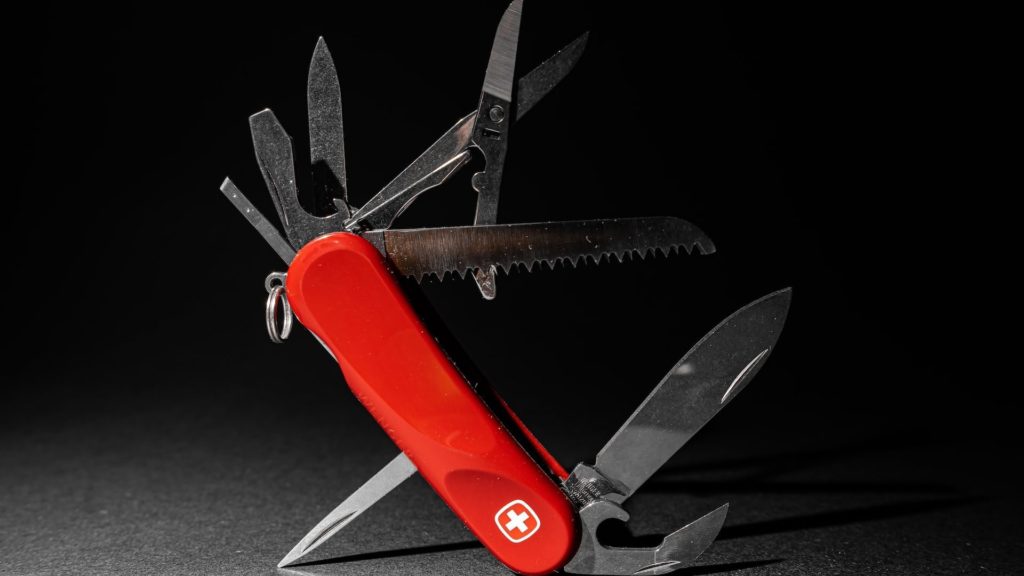 FROM OCTOBER 2022: On Carrying a Pocketknife