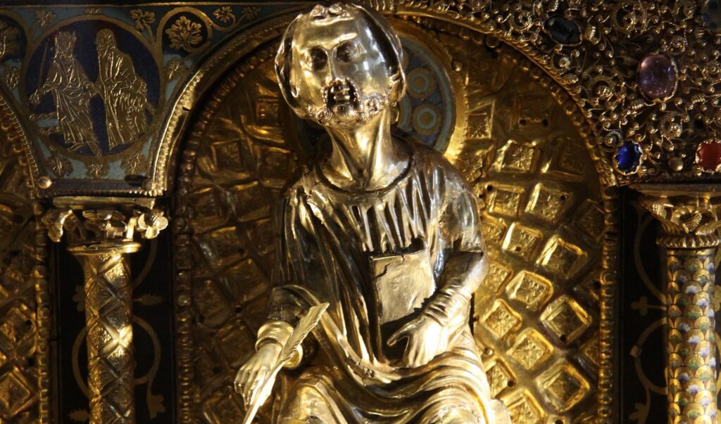 The Reliquary of Knowledge and the Mystery of St. Maurus