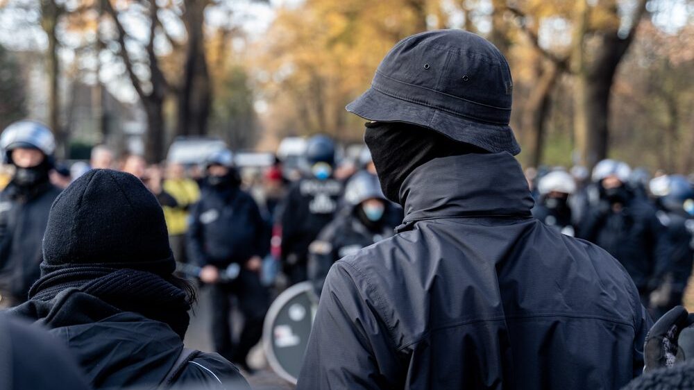 Antifa Attack on AfD Conference Leaves 53 Police Officers Injured