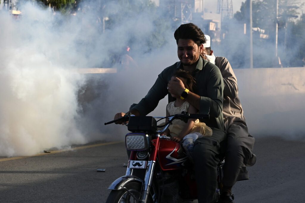 Pakistan Enters Violent Second Day of Protests