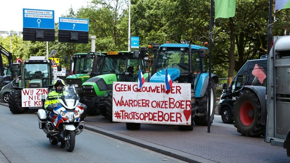 Dutch Farmers Return to Streets After Breakdown in Negotiations