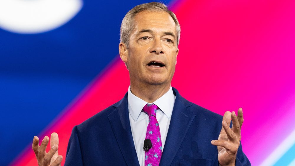 Farage Slams Coutts Bank in Account Dispute