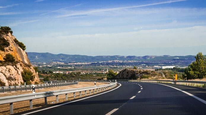 Spain: Lies Take Toll on Last Stretch of Sánchez Road to Election