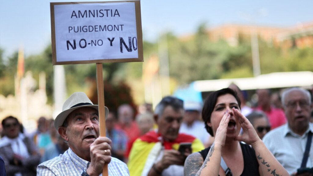 Spanish Protest Amnesty for Catalan Seditionists