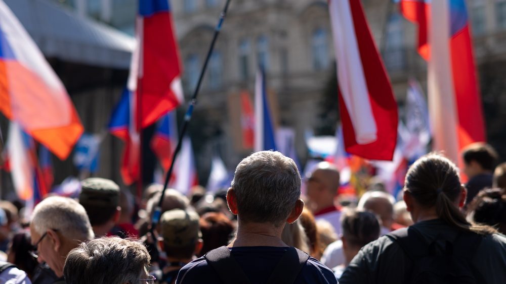 Massive Anti-War, Anti-Globalism Protest in Prague