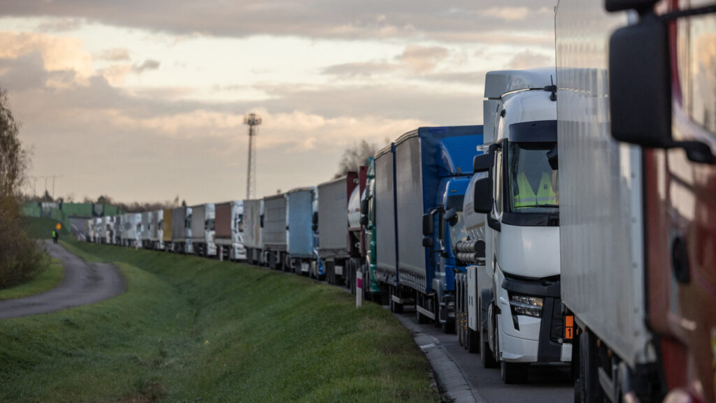 Polish Truckers Demand End to EU-Ukraine Deal