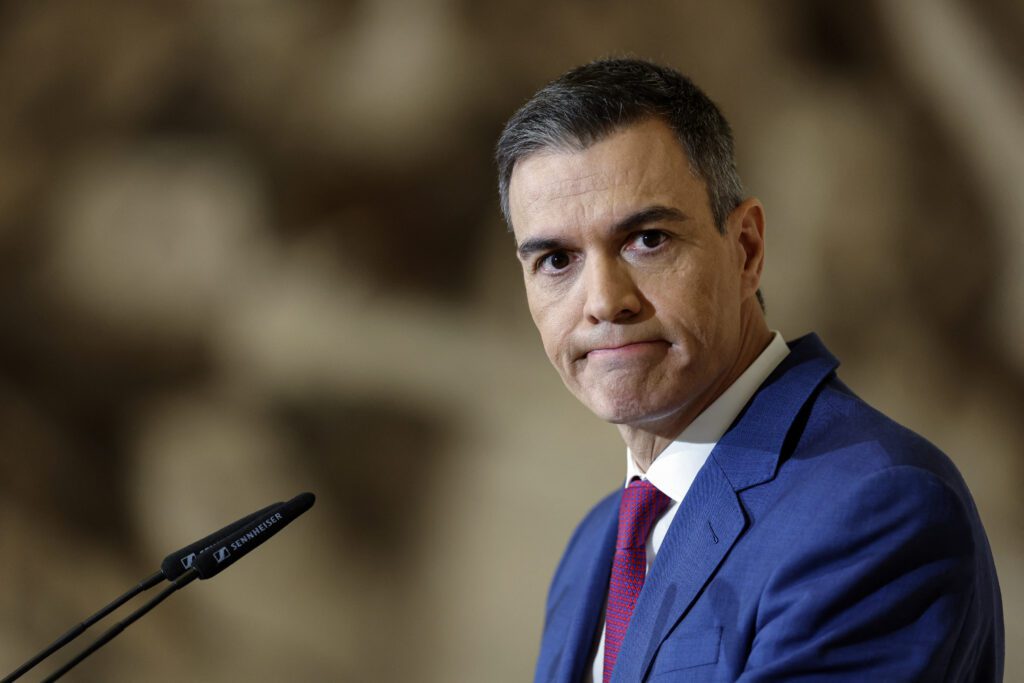 Spain: Sánchez Stays at Helm of Government