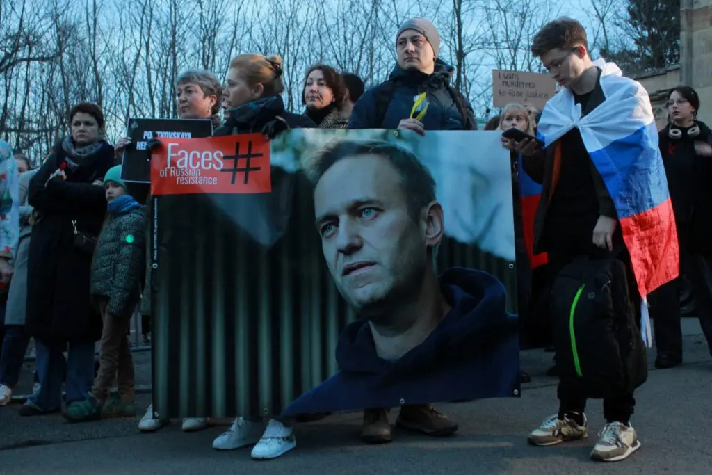 Russian Opposition Leader Alexei Navalny Dies in Detention