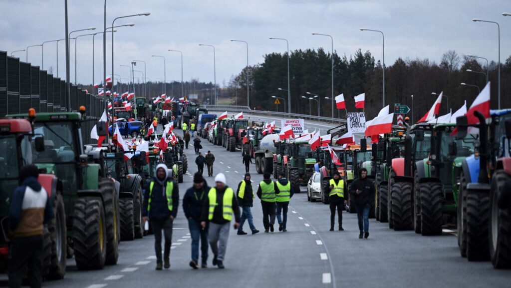 Will Polish PM Side with Farmers or Eurocrats in Ukraine Border Blockade?