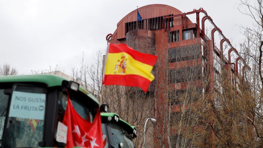 Spain: Farmers Return to Madrid as Protests Continue
