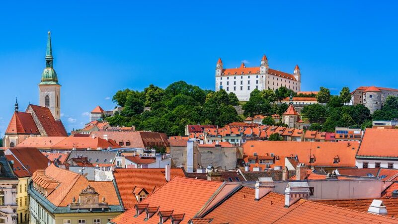 Photo of Slovensko sa prepadáva k reformám výdavkov ━ európsky konzervatívec