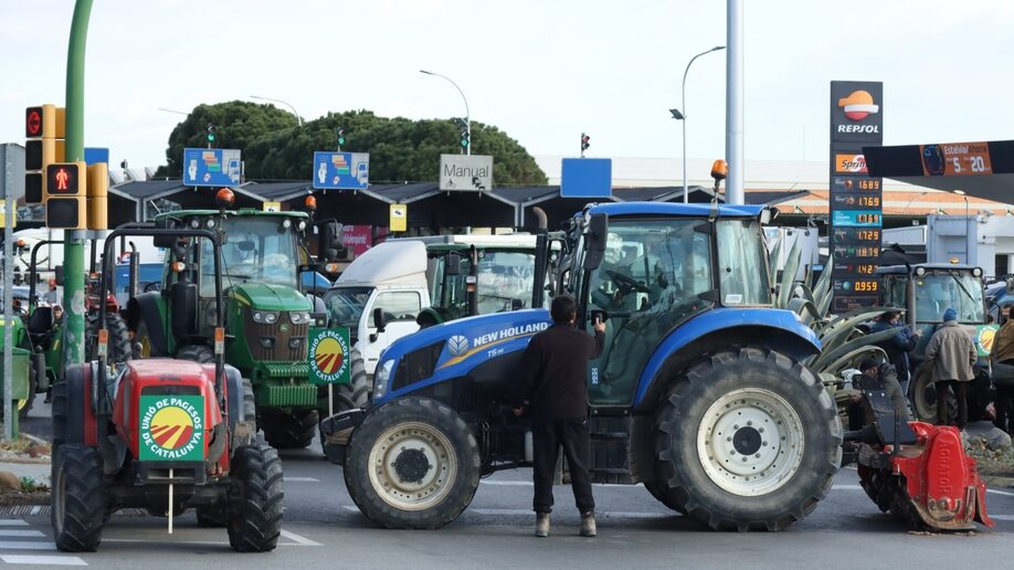 New Front in EU Farm Wars: Now Tractors Block Roads Across Spain