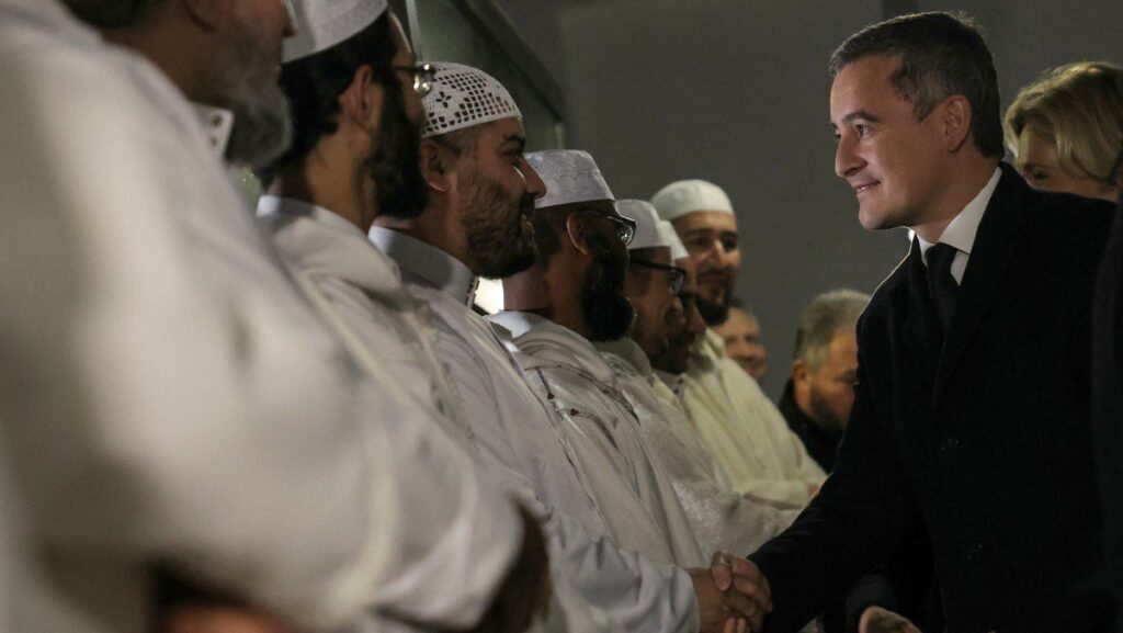 French Government Puts an End to Imams Paid by Foreign Countries