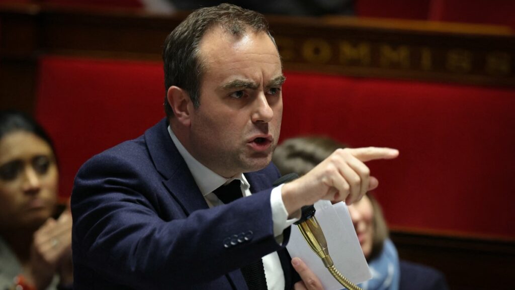 Stormy Debate in French Assembly Over Military Agreement With Ukraine
