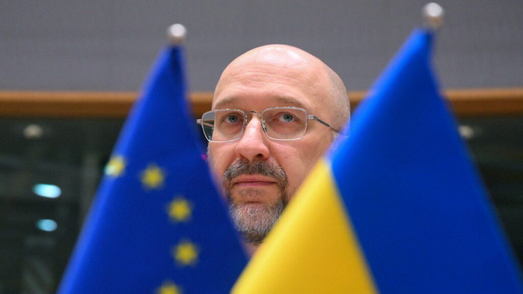 EU Politicians Dodge Talking Ukraine Membership Before Election