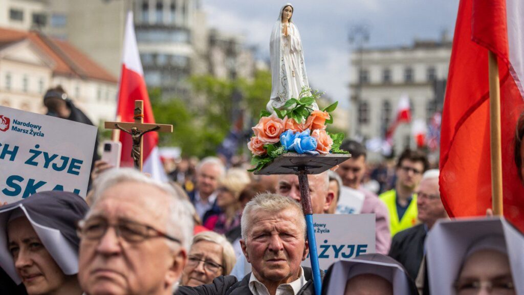 Polish Parliament Moves To Overturn Pro-Life Legislation