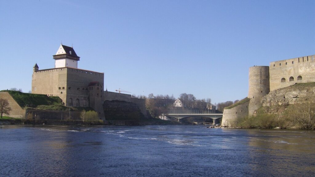 Estonia: Border Guards Report Russian Removal of Navigation Buoys