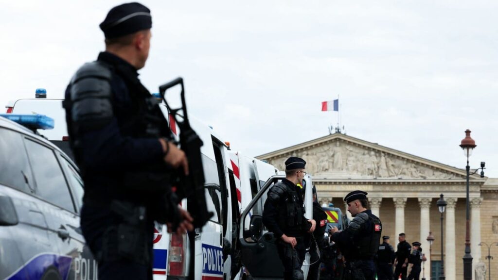 French Police Arrest Would-Be Islamic State Suicide Bombers