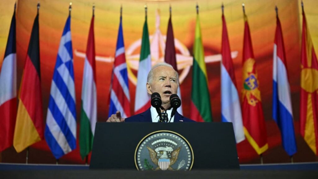 Biden Lauds NATO Endurance, Promises Air Defence for Ukraine