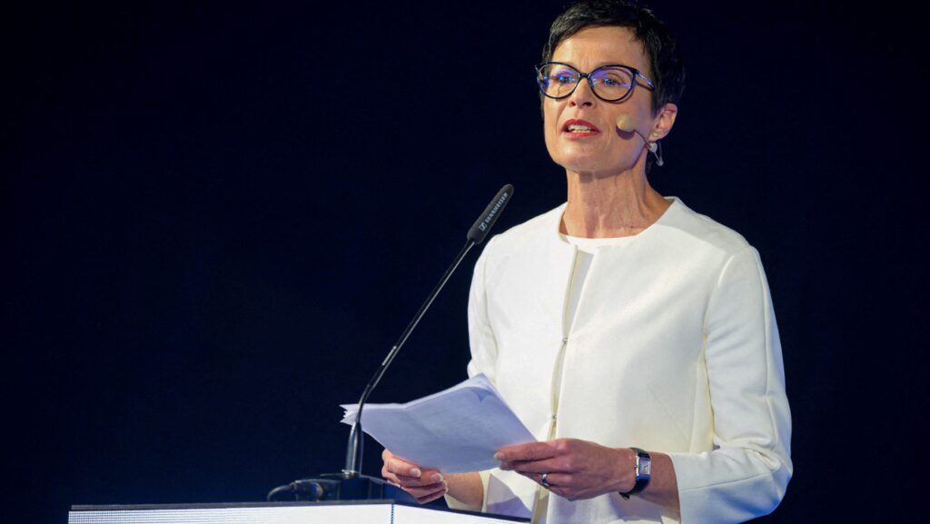 Slovenia Bows to Pressure and Nominates Female Commissioner