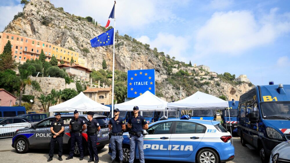 Les politiciens du Sud soutiennent les contrôles aux frontières à l’allemande ━ Les conservateurs européens