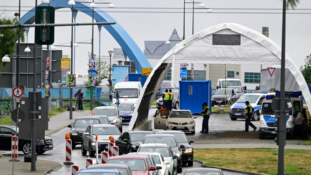 First Week of German Border Controls Had Little Effect on Immigration