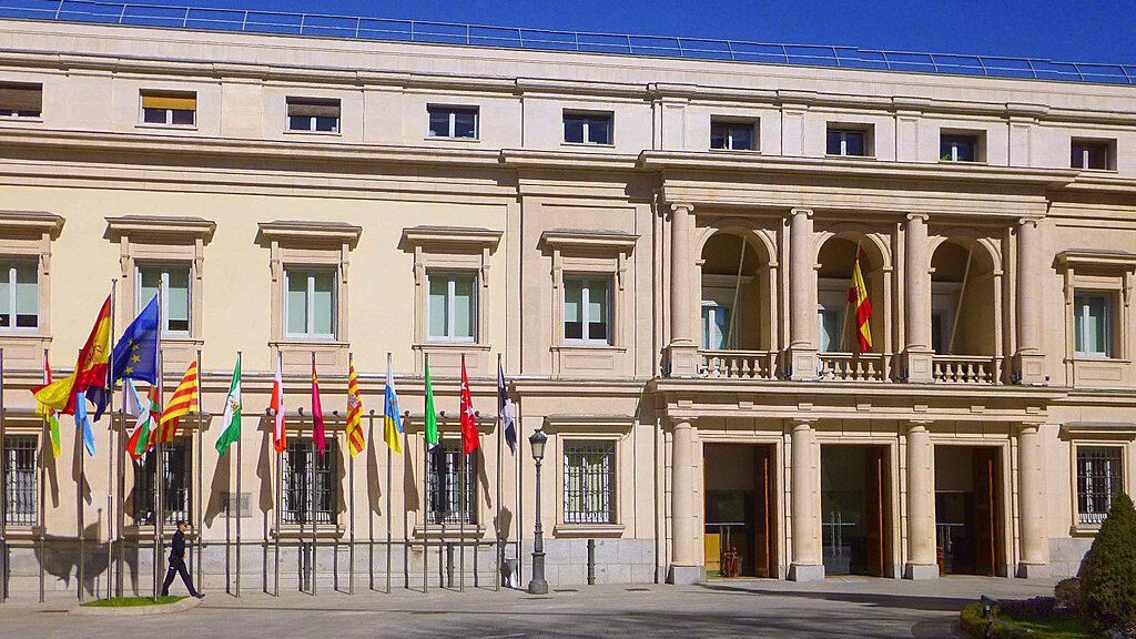 Spanish Socialists Attempt To Cancel Pro-Life Summit in Senate