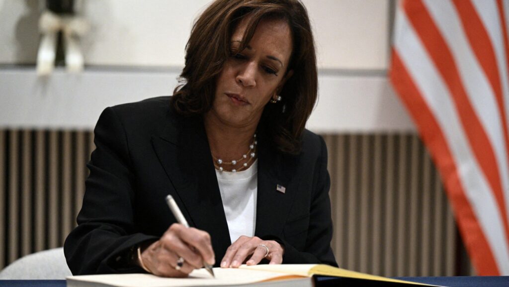 Kamala Harris Caught Plagiarising Parts of Her Book