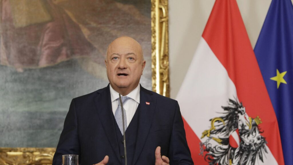 “EU Servitude, Illegal immigration, Censorship”: Austrian Government Sworn In