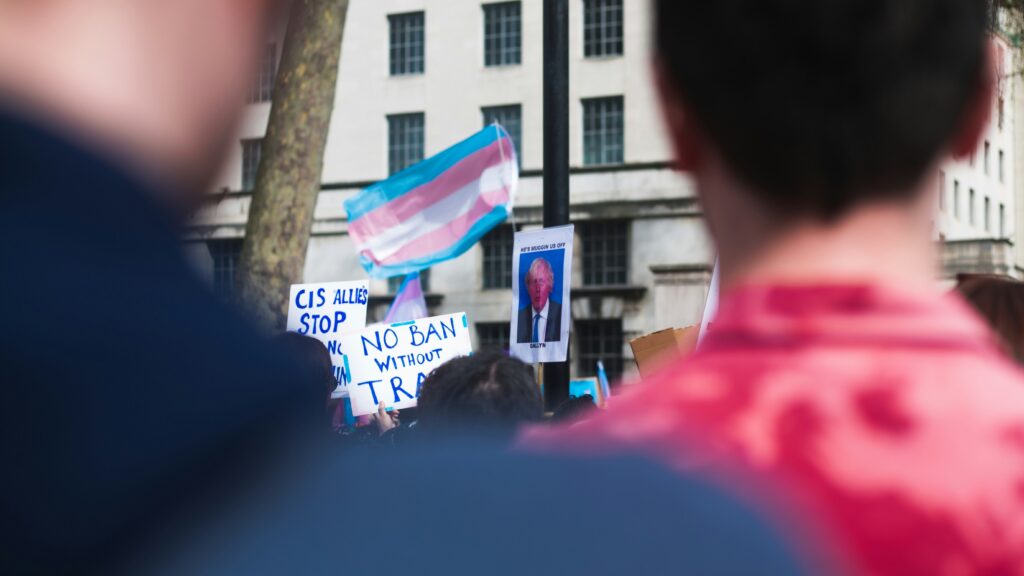 UK Activist Doctors, Lawyers Defy Common-Sense Ruling on Definition of ‘Woman’