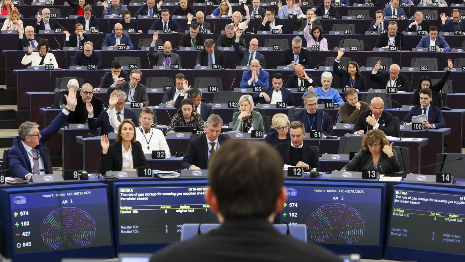 EU Parliament votes on combustion engine ban