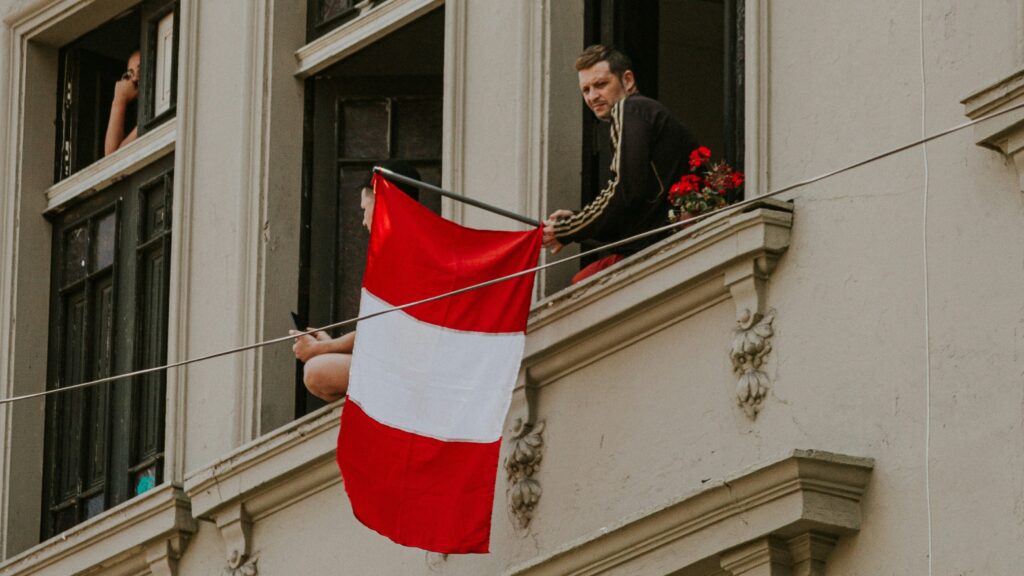 Polish Presidential Election Too Close To Call On Final Campaign Day