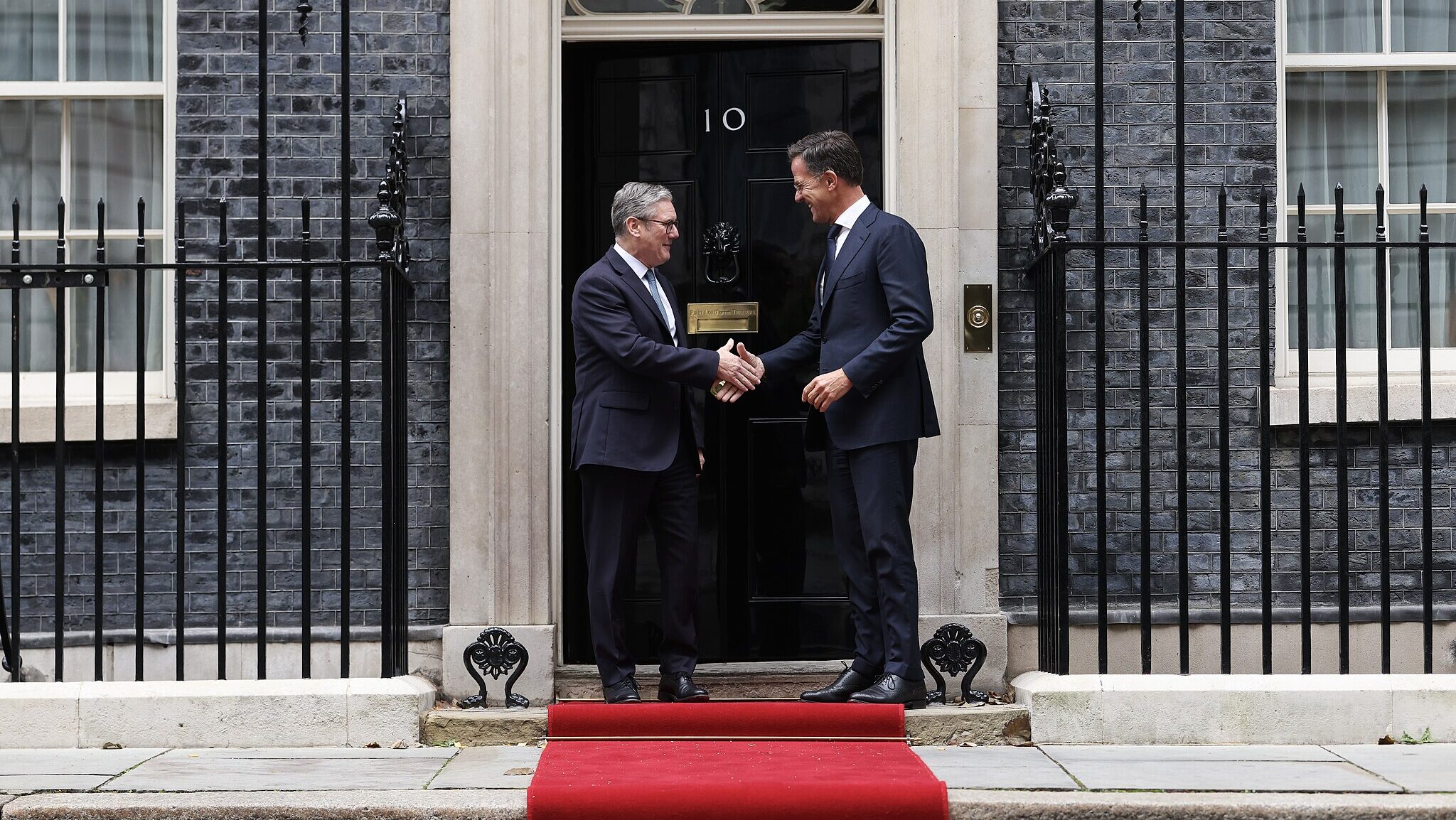 Keir Starmer and Mark Rutte shaking hands outside No. 10 Downing Street