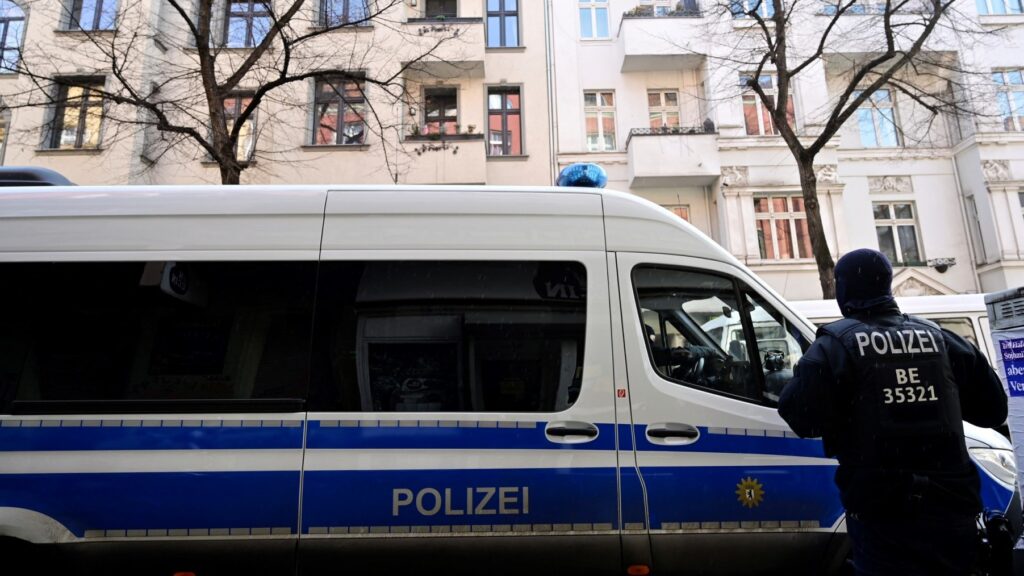 Germany: Police Target 170 People for Insulting Politicians Online