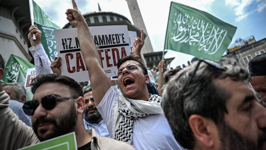 Turkey Arrests Editors Over Alleged Mohammed Cartoon