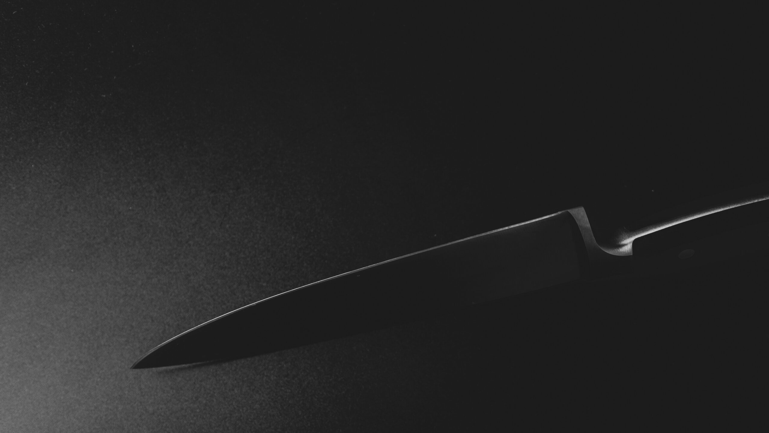 Knife crrime illustration (Unsplash)