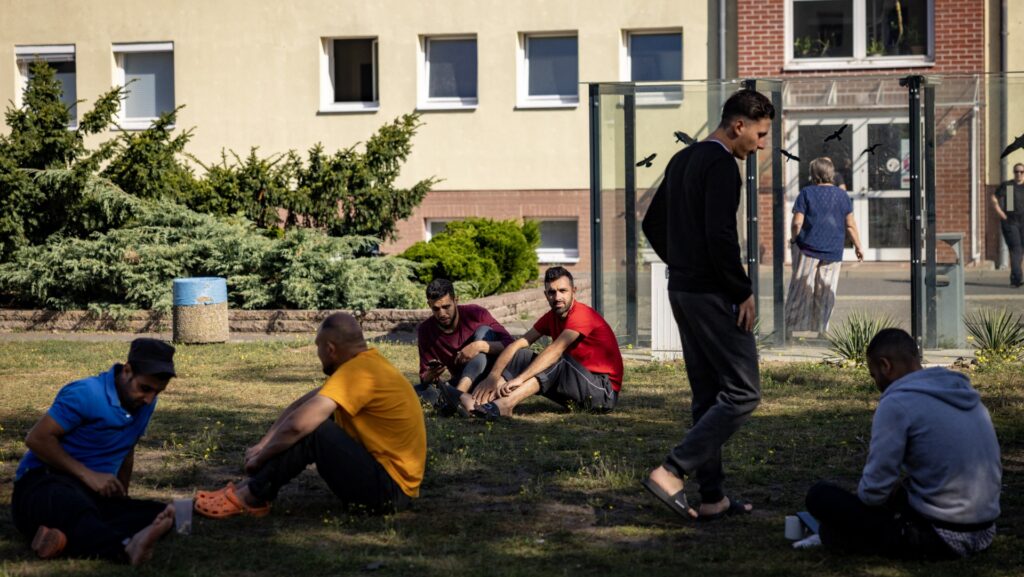 Half of Migrants Refuse To Work in Germany’s Community Service Program