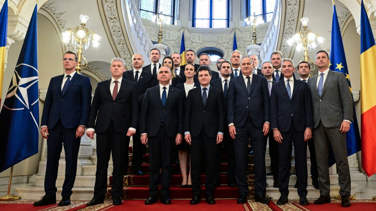 The Bolojan government on the day of its inauguration on June 23, 2025. Dragoș Anastasiu is secon from the right in the front row.