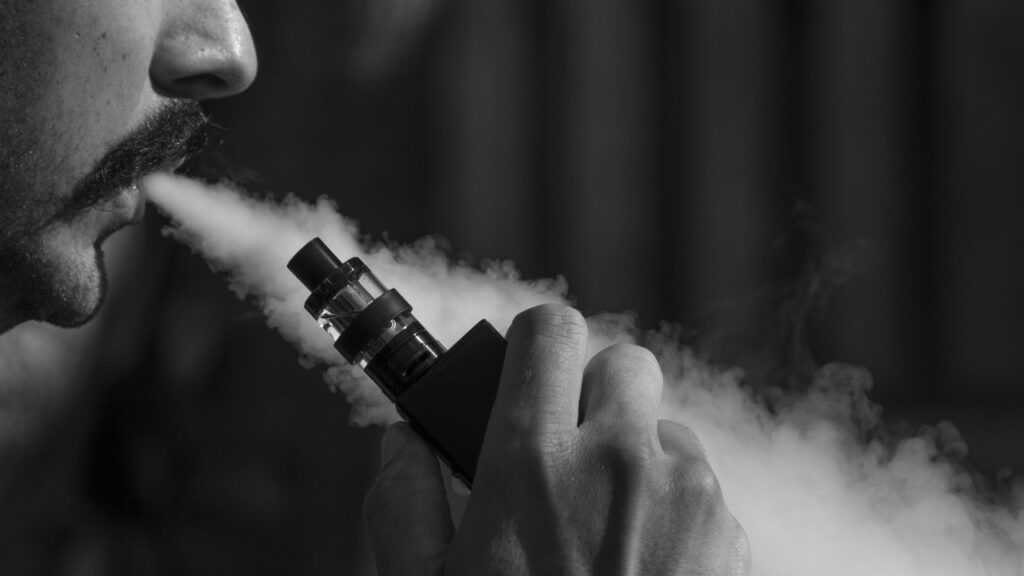 Leftist Spanish Ministry Declares War on Vaping