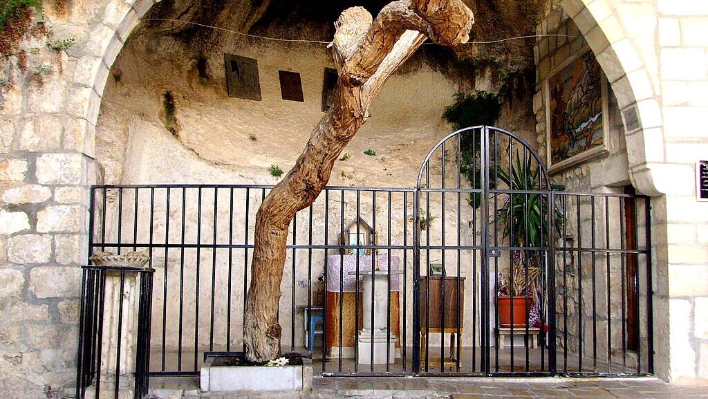 The Resilience and Challenges of Syria’s Rum Christian Community