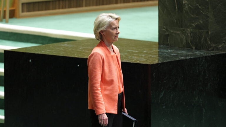 First Vaccines, Now Trade: Vanishing Texts Haunt von der Leyen Again
