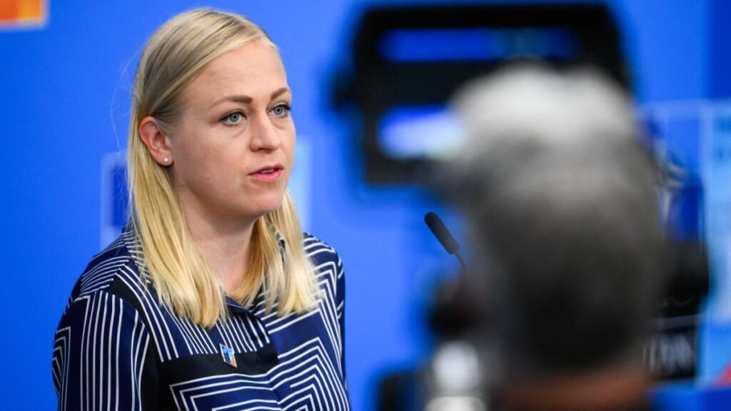 Finnish FM Elina Valtonen