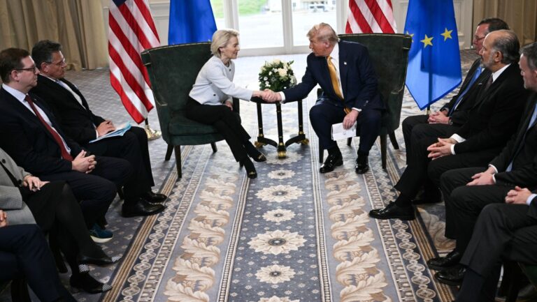 EU Lawmakers Urge Review of $750 Billion U.S. Energy Deal