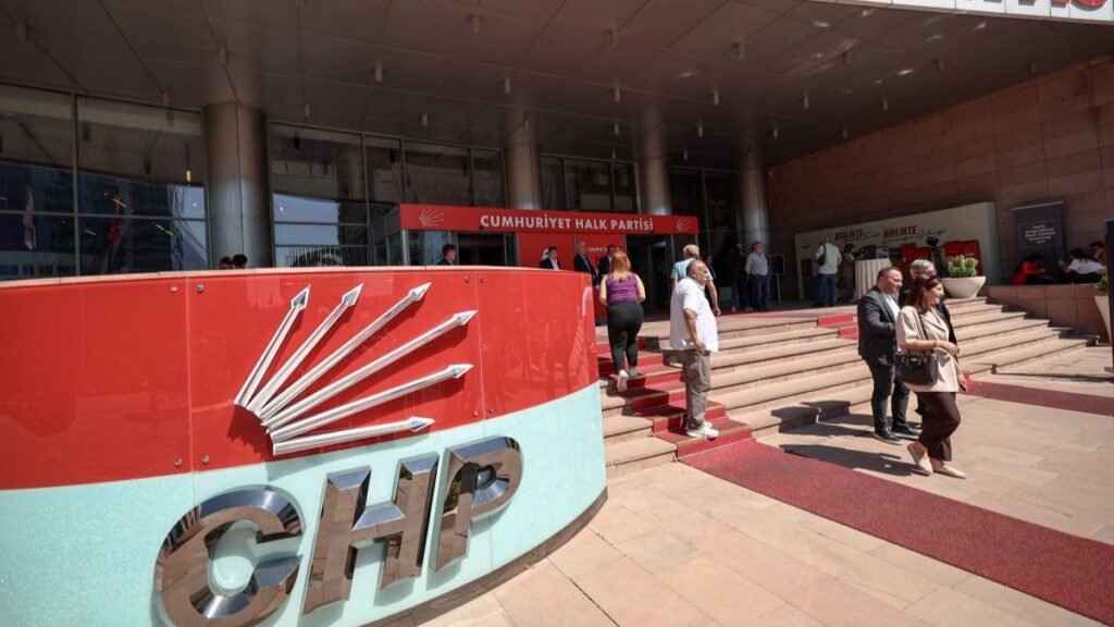 Ankara Arrests Opposition Officials