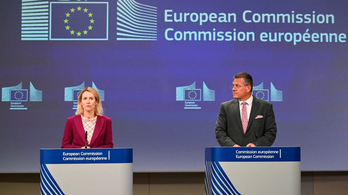 High Representative and Vice-President for Foreign Affairs and Security Policy Kaja Kallas (L) and EU Commissioner for Trade and Economic Security, Interinstitutional relations and Transparency Maroš Šefčovič (R) hold a press conference on in Brussels on September 3, 2025.