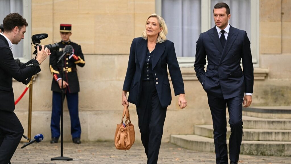 Le Pen Seeking To Force Elections with Battle Against Mercosur